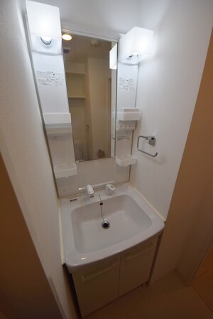 アイルプレミアム千駄木の物件内観写真